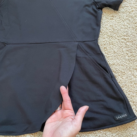 Januu Tulip Mock Wrap Scrub Top S - Picture 6 of 9